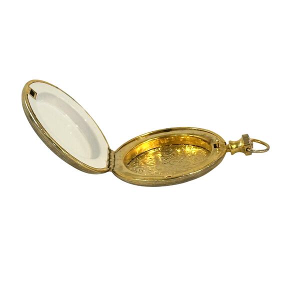 Gold Tone Vintage 'Pocket Watch' Design Pill Locket Push Open-Good Condition - Picture 4 of 5